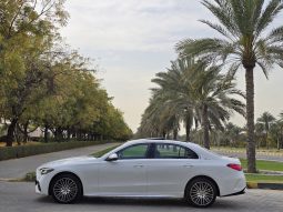 Mercedes-Benz C-Class C260 L full