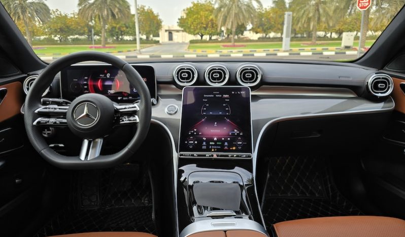 Mercedes-Benz C-Class C260 L full